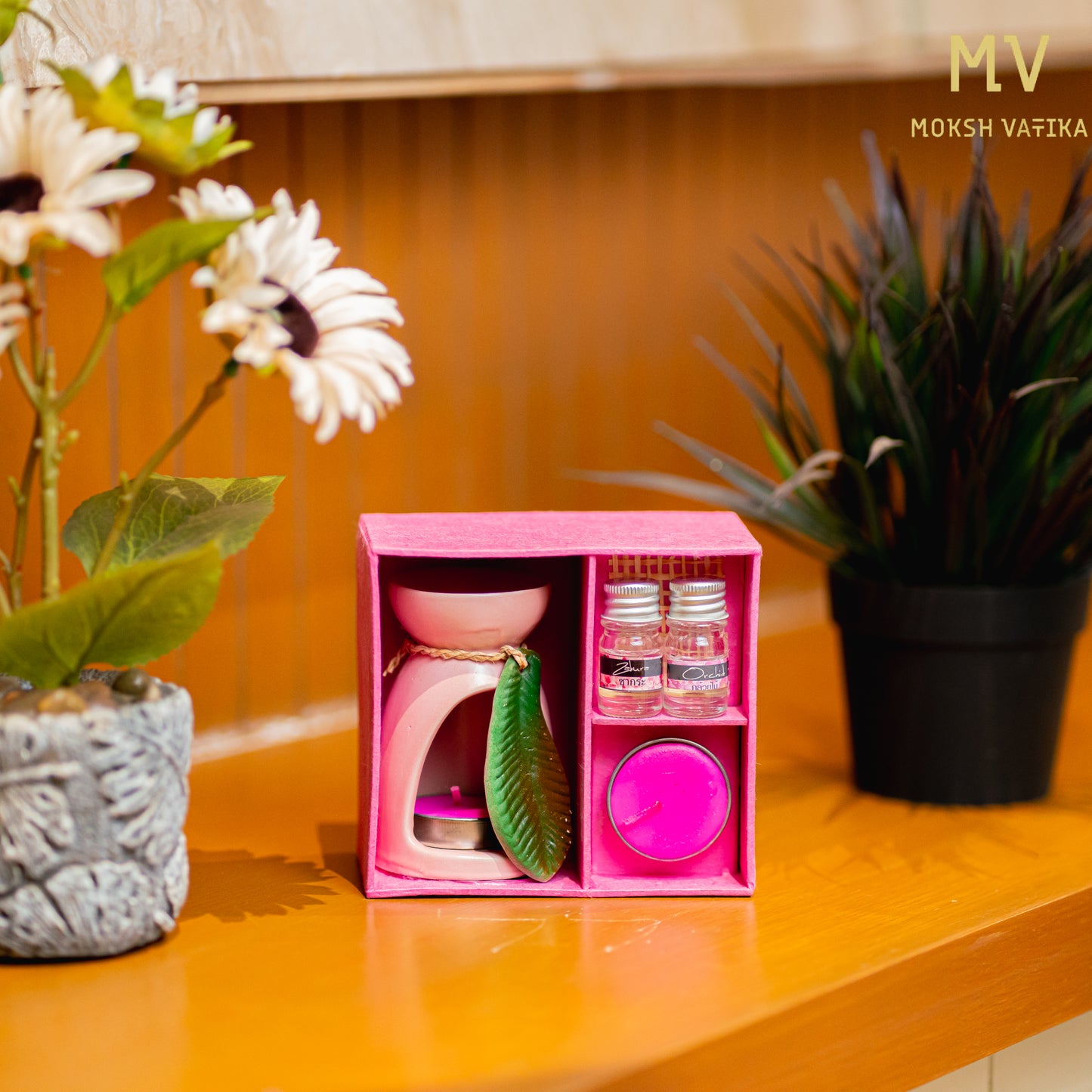 Pink Leaf Aroma Diffuser Gift Set – Moksh Vatika