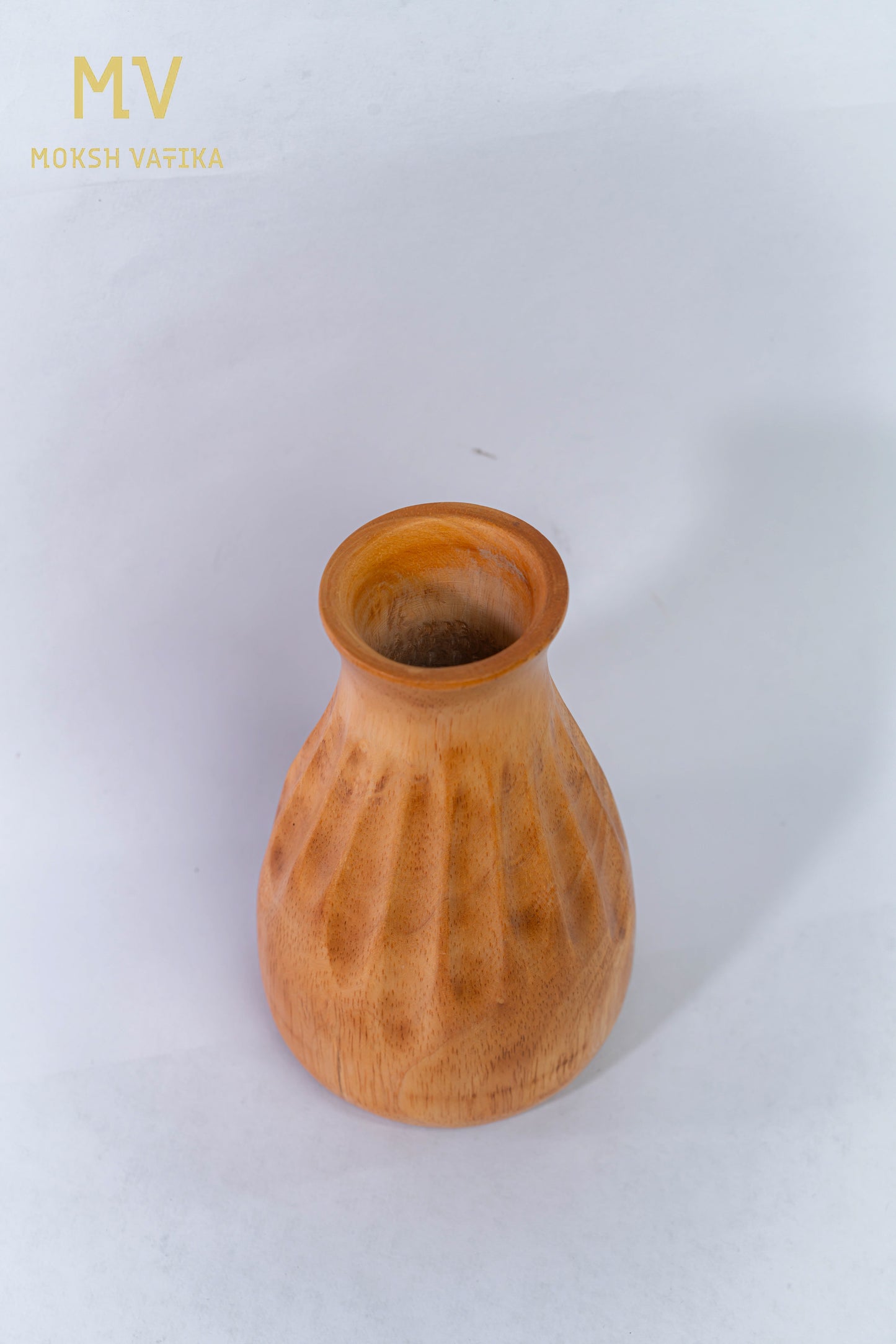 Hand-Carved Natural Wood Vase – Natural Finish