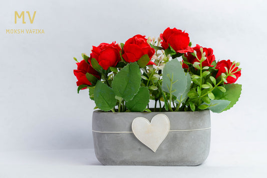 Heartfelt Blooms – Red Rose Cement Planter