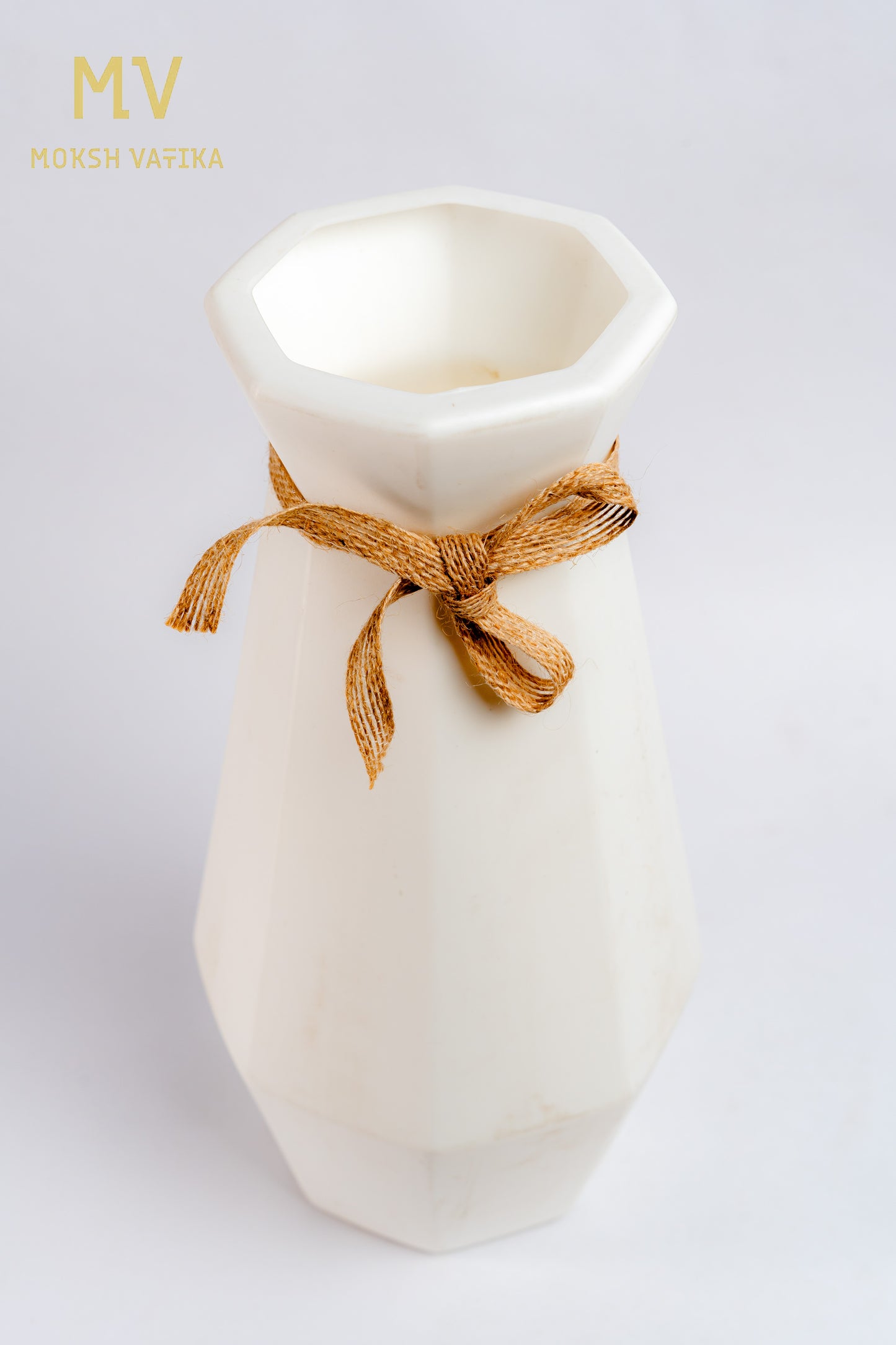 White Hexa Vase with Jute Bow