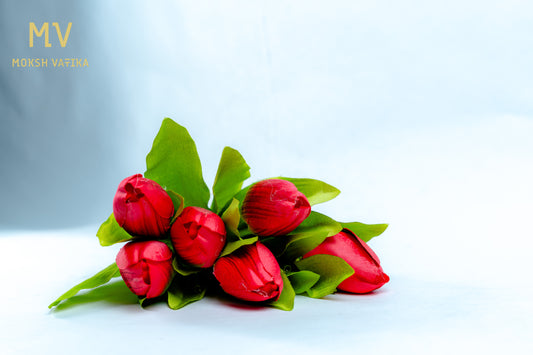 Red Tulip Bunch – 5 Heads