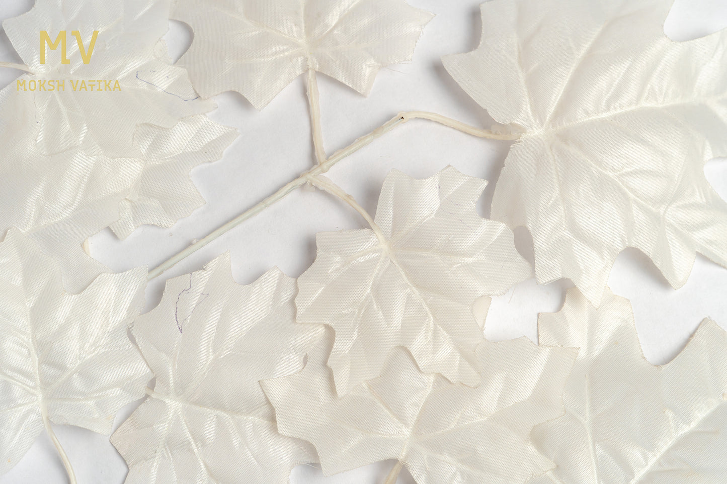 Regal Series – Metallic Pearl White Maple Leaf Spray set of 12