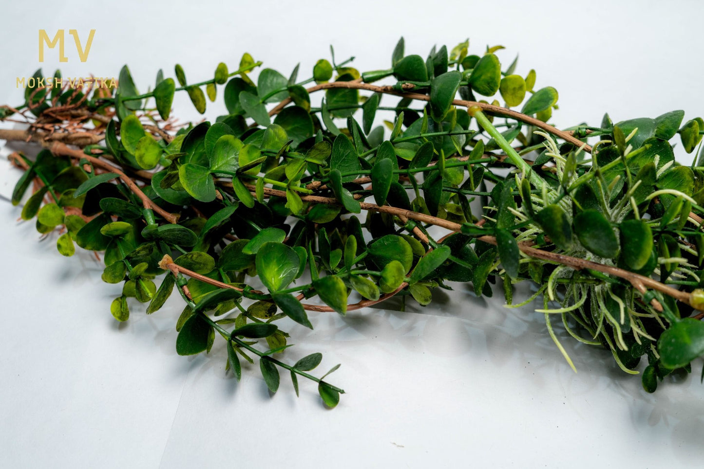 Eucalyptus & Tillandsia Greenery Stem – Real Touch Foliage Bunch
